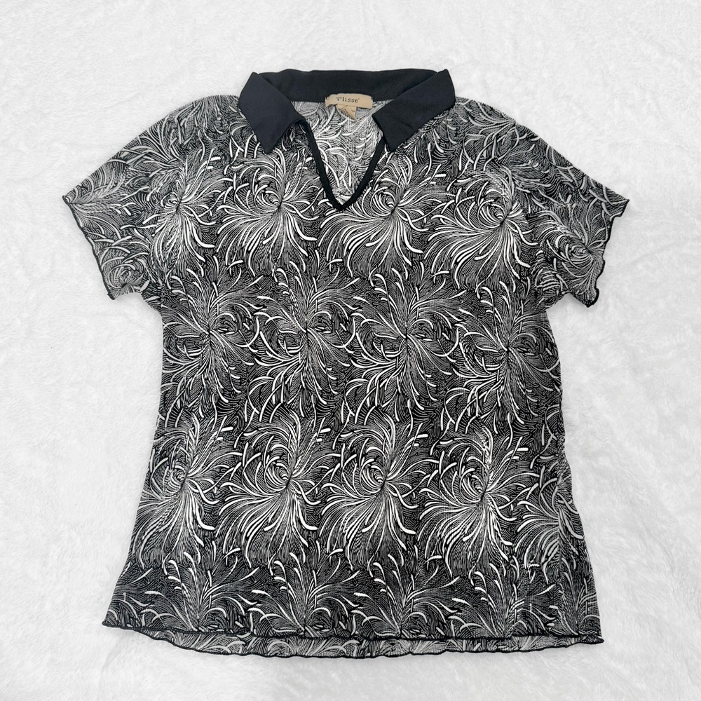 Vintage Plisse Black & White Ribbed Abstract Blouse